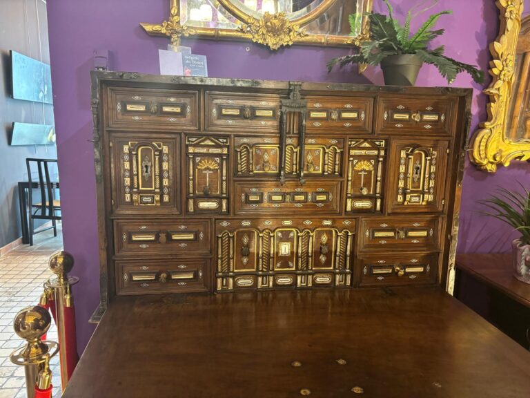 Meubles anciens